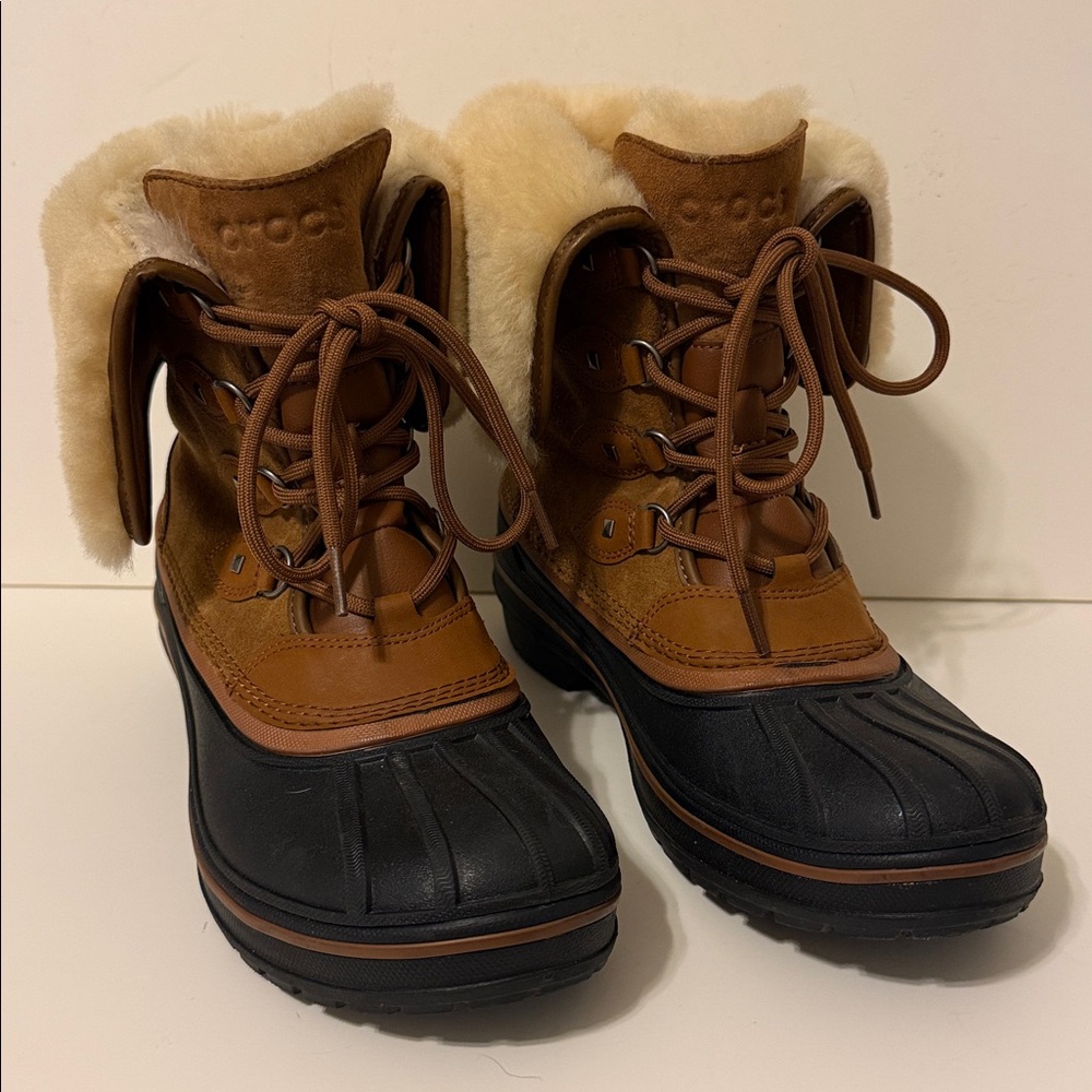Crocs Sherpa Lined Winter Duck Boots Women’s Size 10